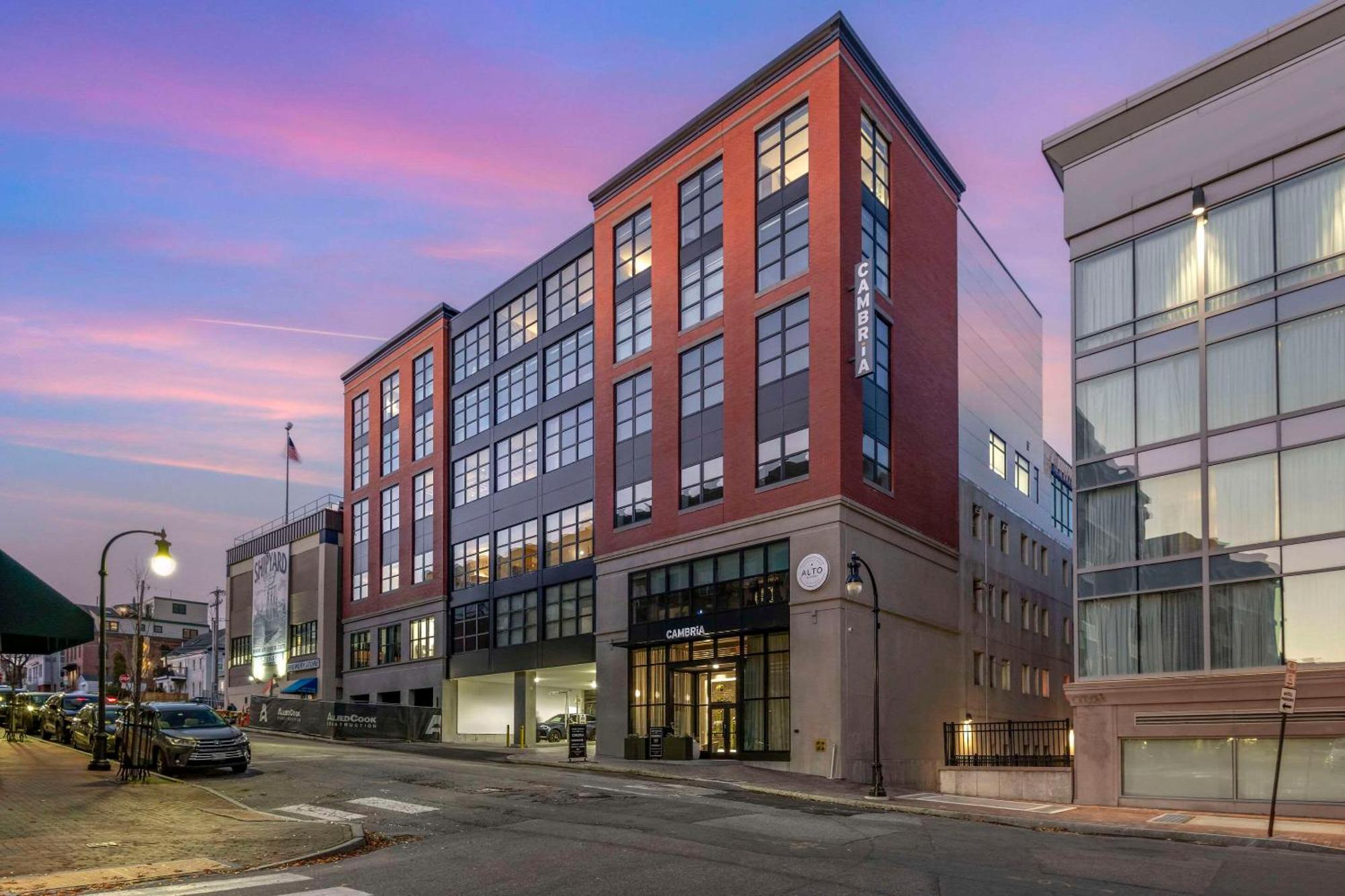 Cambria Hotel Portland Downtown Old Port Zewnętrze zdjęcie